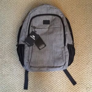 matein mlassic travel laptop backpack